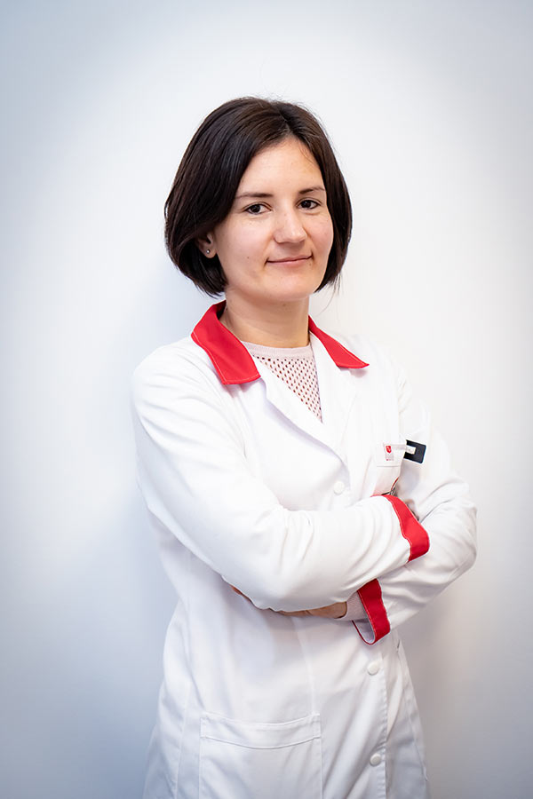 DR. TEKSE CSILLA